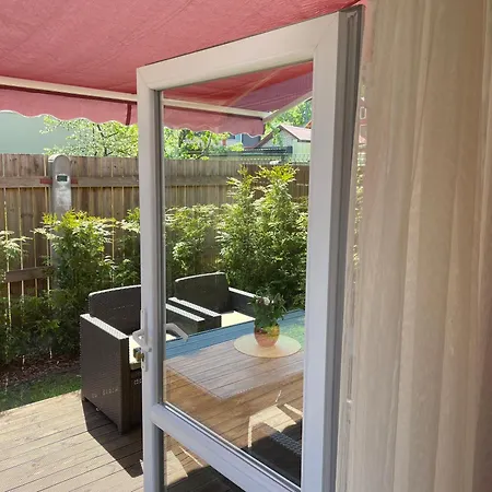 Cute Little House With Private Area And Terrace Casa de Férias *